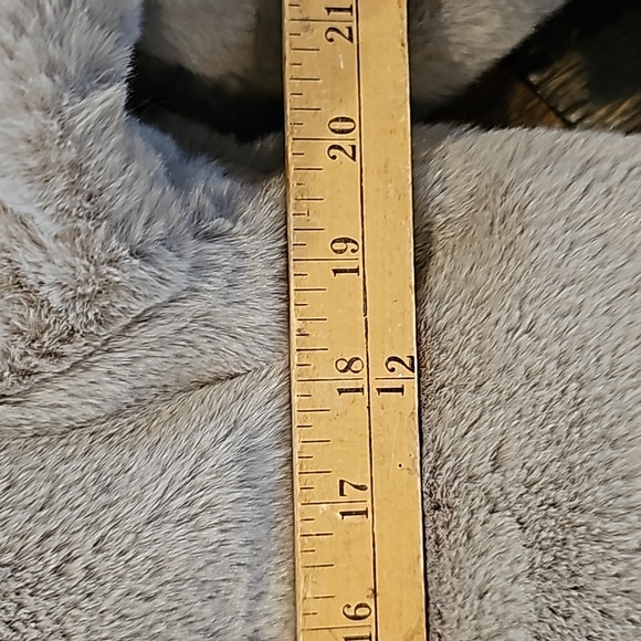 ABERCROMBIE & FITCH A&F mini puffer Sz M NEW with tags NWT taupe beige - Picture 5 of 7